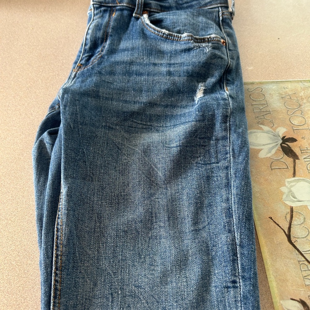 Beautiful skinny jeans brand new with out taq